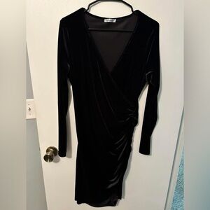 Chic Black Long Sleeve Dress